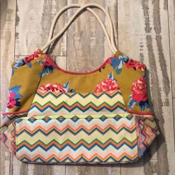 🌸Matilda Jane Floral Chevron Gather It Up Bag🌸 - Picture 4 of 5